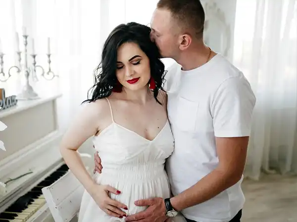 2cf2_Wedding-or-Maternity-Photography-Studio