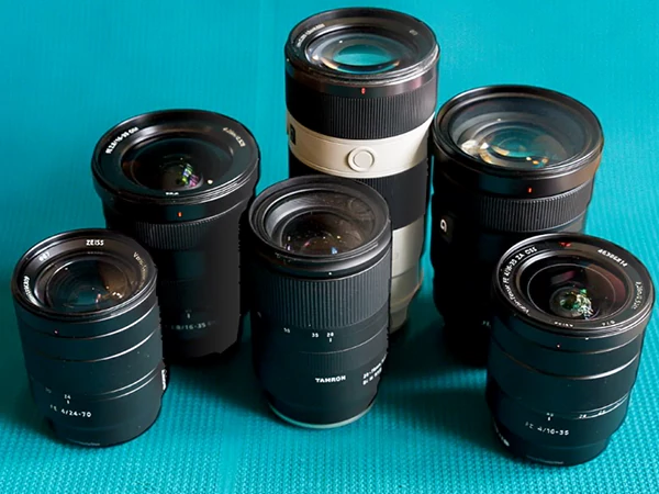 Zoom Lens For Flexible Framing