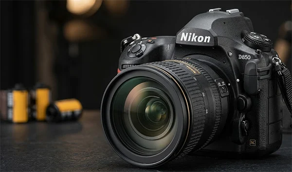 DSLR camera for Macro Photography